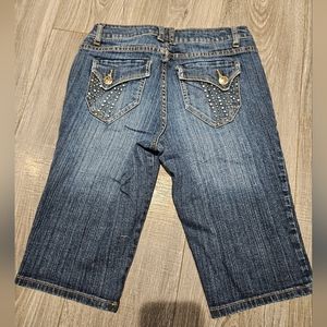 Y2K 90s fashion bug nailhead embellished pocket jeans capris size 6